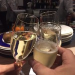 キャトルラパン - 乾杯！