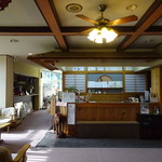 磨洞温泉　涼風荘 - フロント（ここで注文も清算もします）