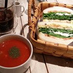 アインソフ　ソア - サンドイッチランチ＋ベジタブルトマトスープ