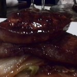 キャトルラパン - 肉料理アップ