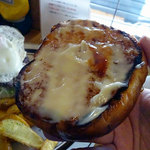 BELLOWS BURGER - エッグ&パインバーガー1180円税込