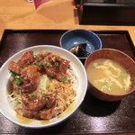 鳥キング - 鶏唐南蛮ソース丼500円