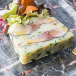 ル コントワ - サバとトリュフ香るジャガイモのテリーヌ