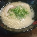 博多ラーメン つる - 