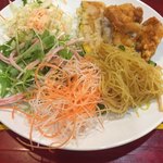 中国酒家 華苑 - サラダ系。更にライチ、パイン、オレンジ、タピオカミルクのデザートも！