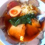 麺匠 四神伝 - 和風醤油らーめんスパイシーレアチャーシュー入り