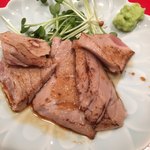 龍文支店 - マグロの各部位を焼いた物。