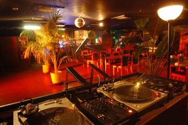 クラブ レオン Club Reon 逢妻 バー 食べログ