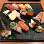 Kaisen Dokoro Sushi Tsune - 