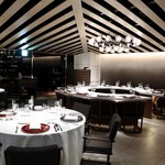 グランド ダイア - 高級感あふれるラグジュアリーな空間