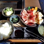 焼肉処いっとう - 和牛カルビと牛ホルモンランチ（肉大盛・ごはん大盛）