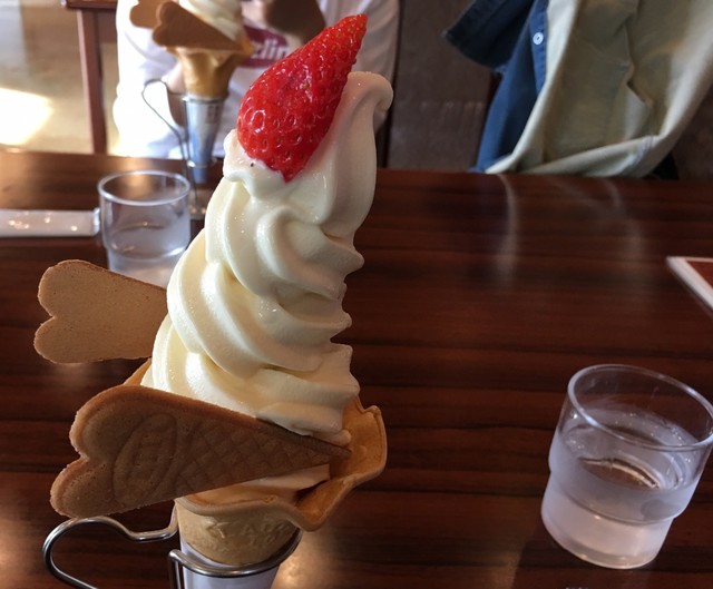 釧路市湿原展望台レストハウス 憩っと 釧路 アイスクリーム 食べログ