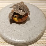 SUGALABO - 白子のキッシュ　松の実など色々木の実　冬トリュフ