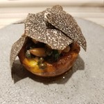 SUGALABO - 白子のキッシュ　松の実など色々木の実　冬トリュフ