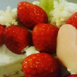 クレープリー チロル - ギッシリカスタードクリームにイチゴ♡