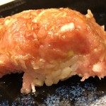 鮨 しょう - オハギと呼ばれトロを刻んでたくわんん混ぜた握り