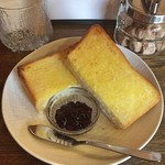 厚切りトースト ジャム付