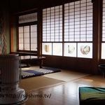 店内の和室テーブル席