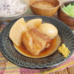 ネマルカフェ - 丸大根と玉子が入った角煮定食(950円)