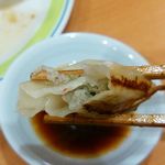 北海道ラーメン たつみ屋 - ギョウザは肉汁たっぷり！