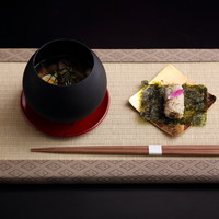 和牛刺し　各種¥1,200~
