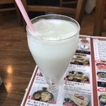 インドダイニングアンドバー サファリ - ラッシー。
      美味し。