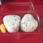 Chuuka Soba Maru - ごま塩おむすび  100円