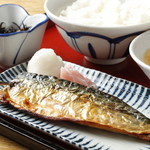 Grilled mackerel set meal