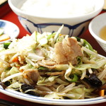 Stir-fried meat and vegetables set meal