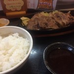 鳥と焼酎 ゆりかご - 生姜焼き定食