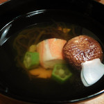 惣門 - 蟹しんじょの吸物