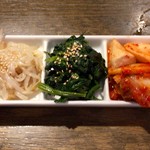 USHIHACHI - ナムルとキムチ