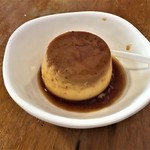 赤崁擔仔麵 - 焼きプリンNT$30≒113円