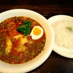 おおげつ - 納豆とチーズのキーマカレー