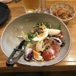 居酒屋山さん - 次男坊少し食べたけど、シーザーサラダ