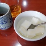 四川食府 - ランチの杏仁豆腐