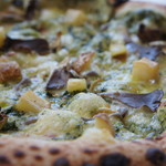 山女魚のアンチョビピッツァ