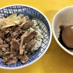 七賢鴨肉飯專賣店 - 料理写真:鴨肉飯NT$30≒113円+味玉NT$10≒38円