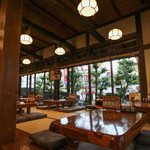 山本屋本店 - 内観☆