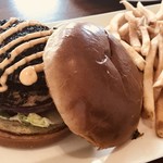 Tommy Bahama Restaurant, Bar & Store - 