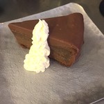 キッチンと海・・・ - ザッハトルテ風チョコレートケーキ