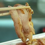 Sumiyaki Sumoku Chikin Fuku No Tori - 炭焼スモークチキン（スライス、拡大2）