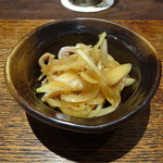 鳥茂 - 玉ねぎとガツの和え物