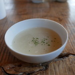 ローフードカフェ胡桃家 - カブのスープ