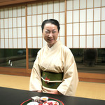 山乃尾 - 女将の’ おもてなし’