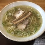 中華そば 弥太郎 - 塩ラーメン
