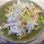 セットのサラダ