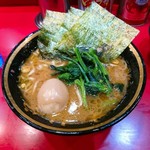 家系総本山 ラーメン 吉村家 - 吉村家さんラーメン並チャーシュー抜き！味玉サービス