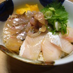 Numa Duumi Ichi - 三色丼(勘八、鰺、真鯛)