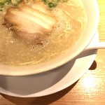 SHIROMARU-BASE - 博多生まれのとんこつスープ。